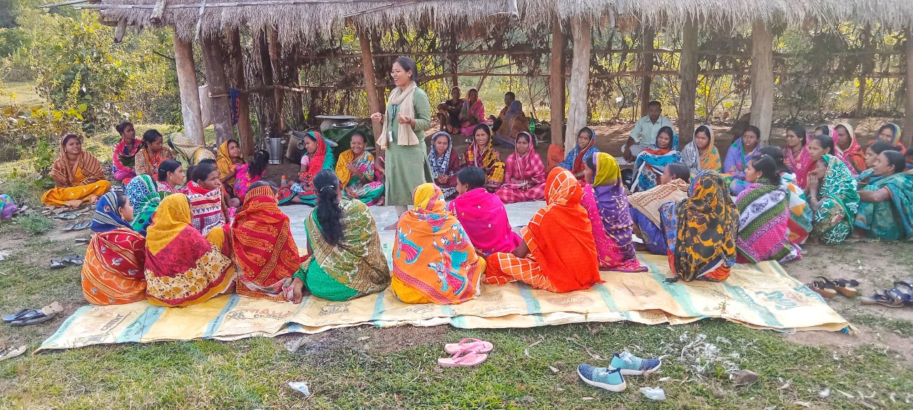 Board meeting at Dasapalla village.